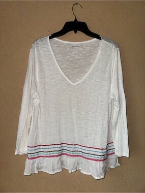new directions White V-Neck Long Sleeve Tunic with Multicolor Hem Stripes